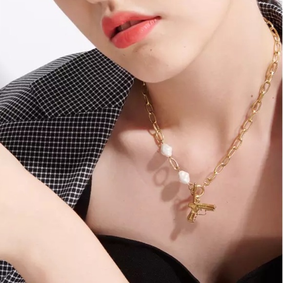 💛18K Gold plated Pearl gun necklace - Picture 4 of 6